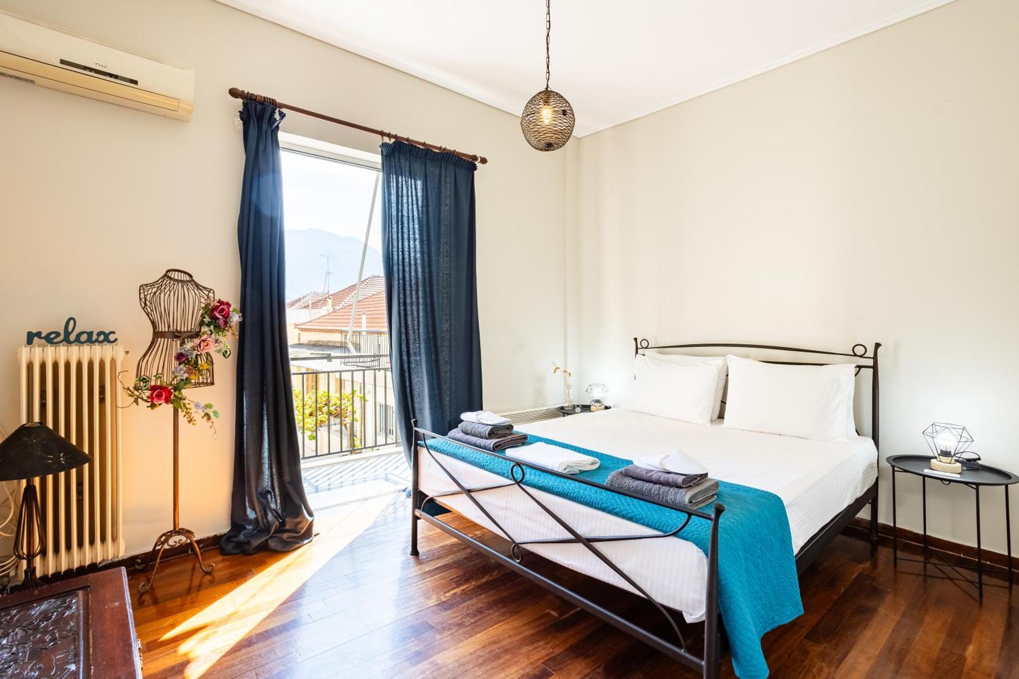 Vicky'S Cozy Nest, Your Home By The Sea Kalamata Exterior photo